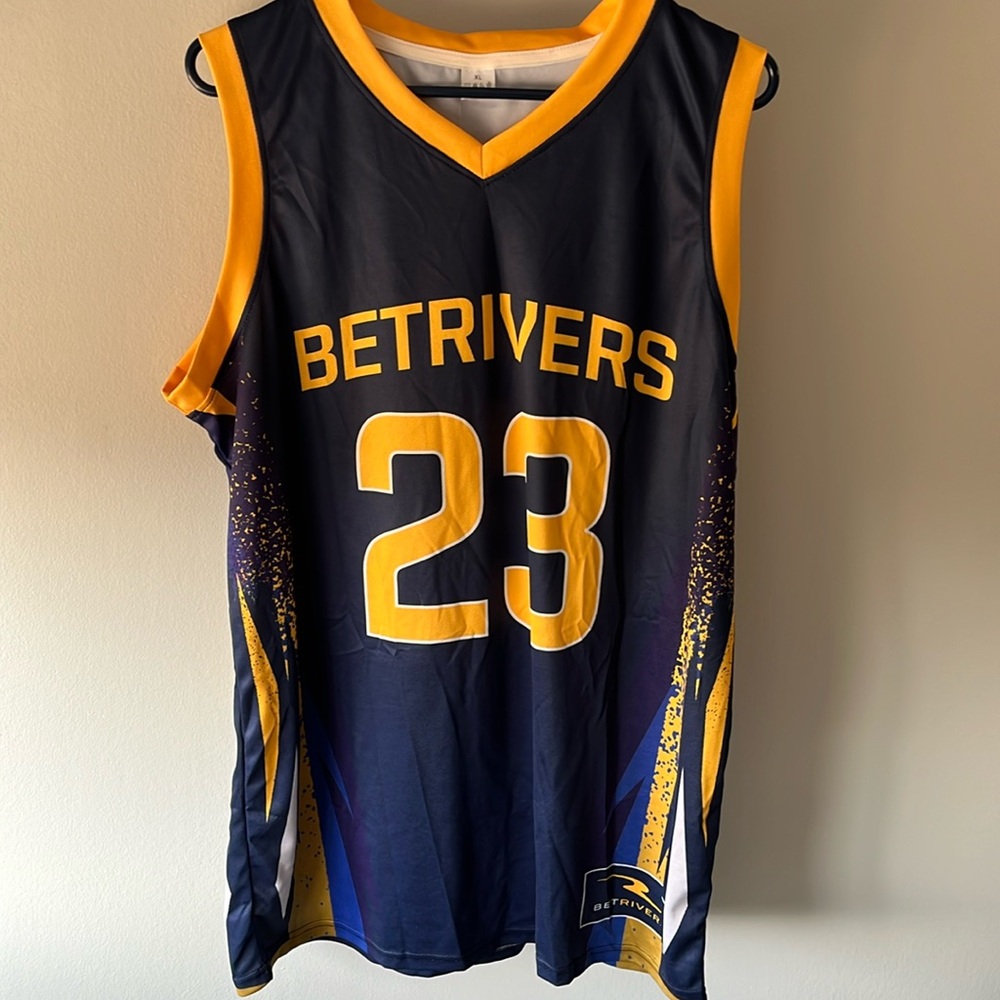 NWT Basketball Jersey Size XL